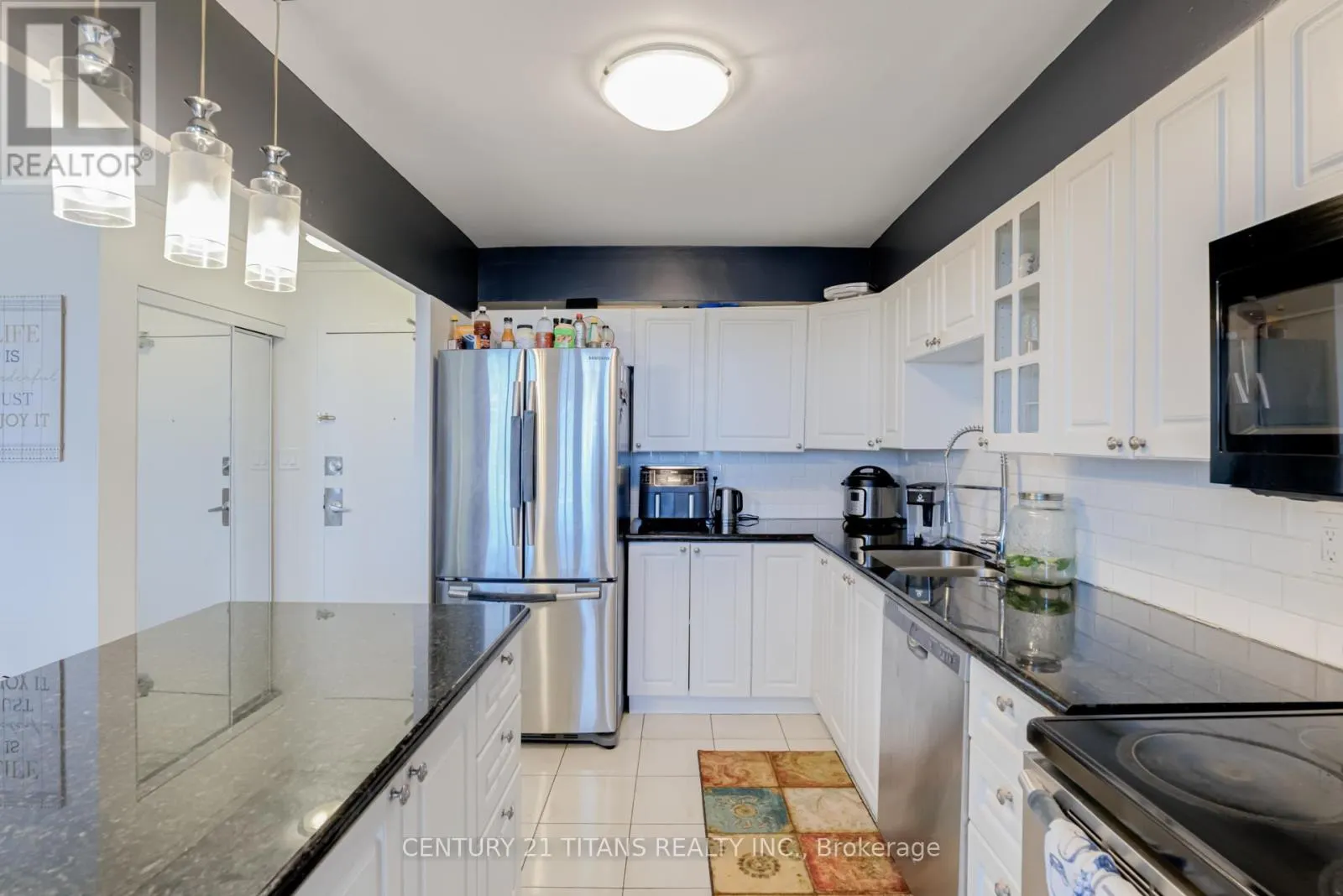 1510 - 5 SHADY GOLFWAY