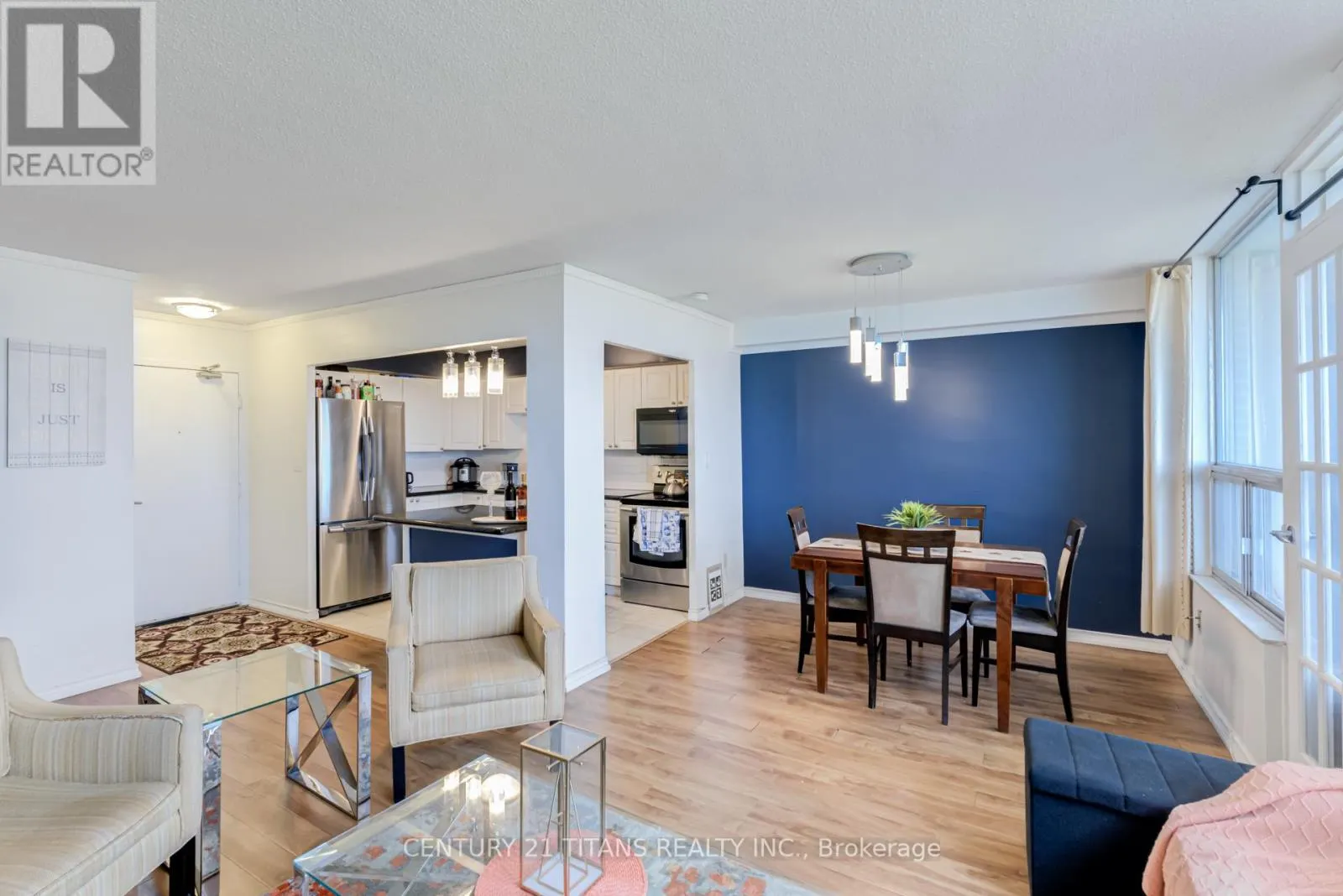 1510 - 5 SHADY GOLFWAY