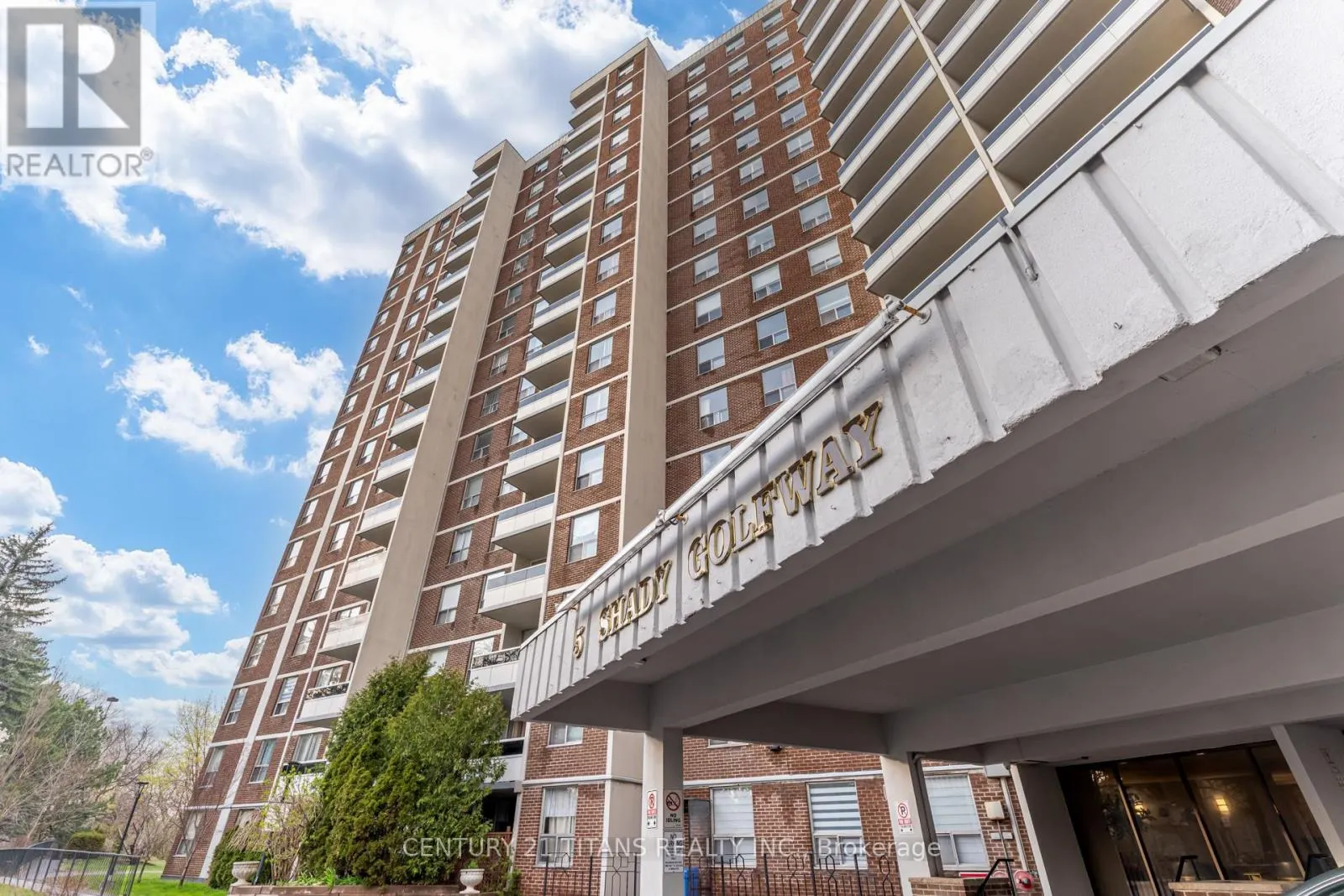 1510 - 5 SHADY GOLFWAY