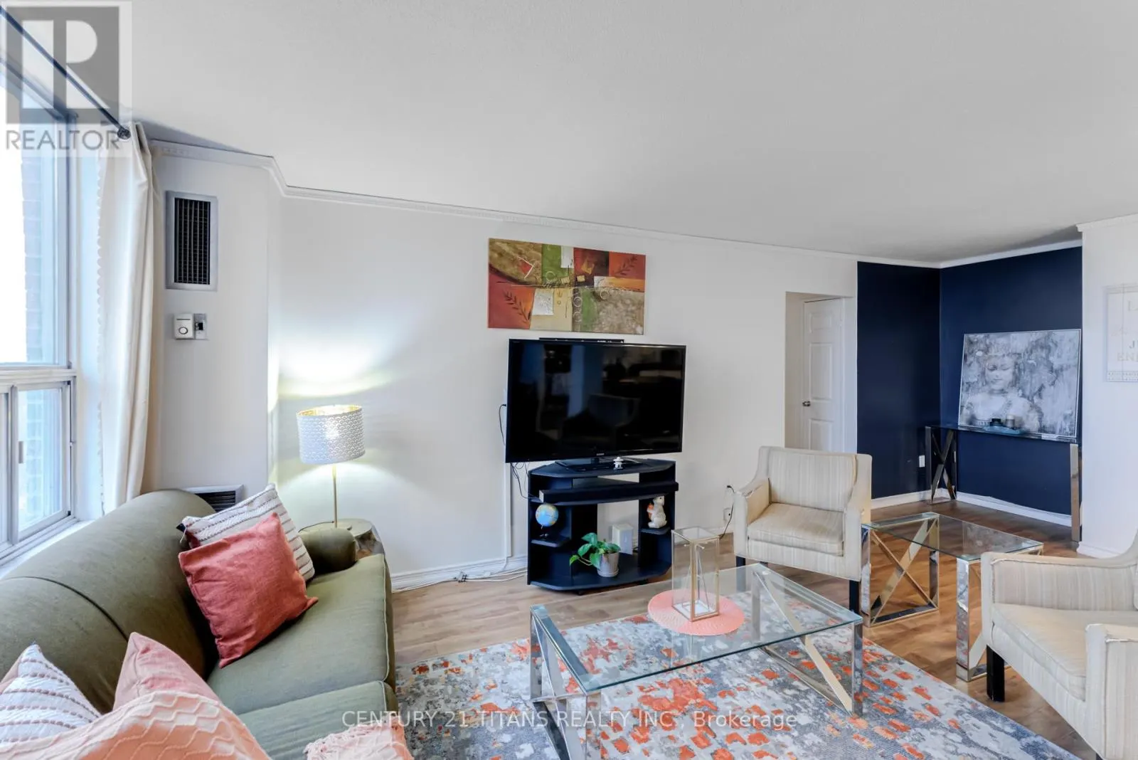 1510 - 5 SHADY GOLFWAY