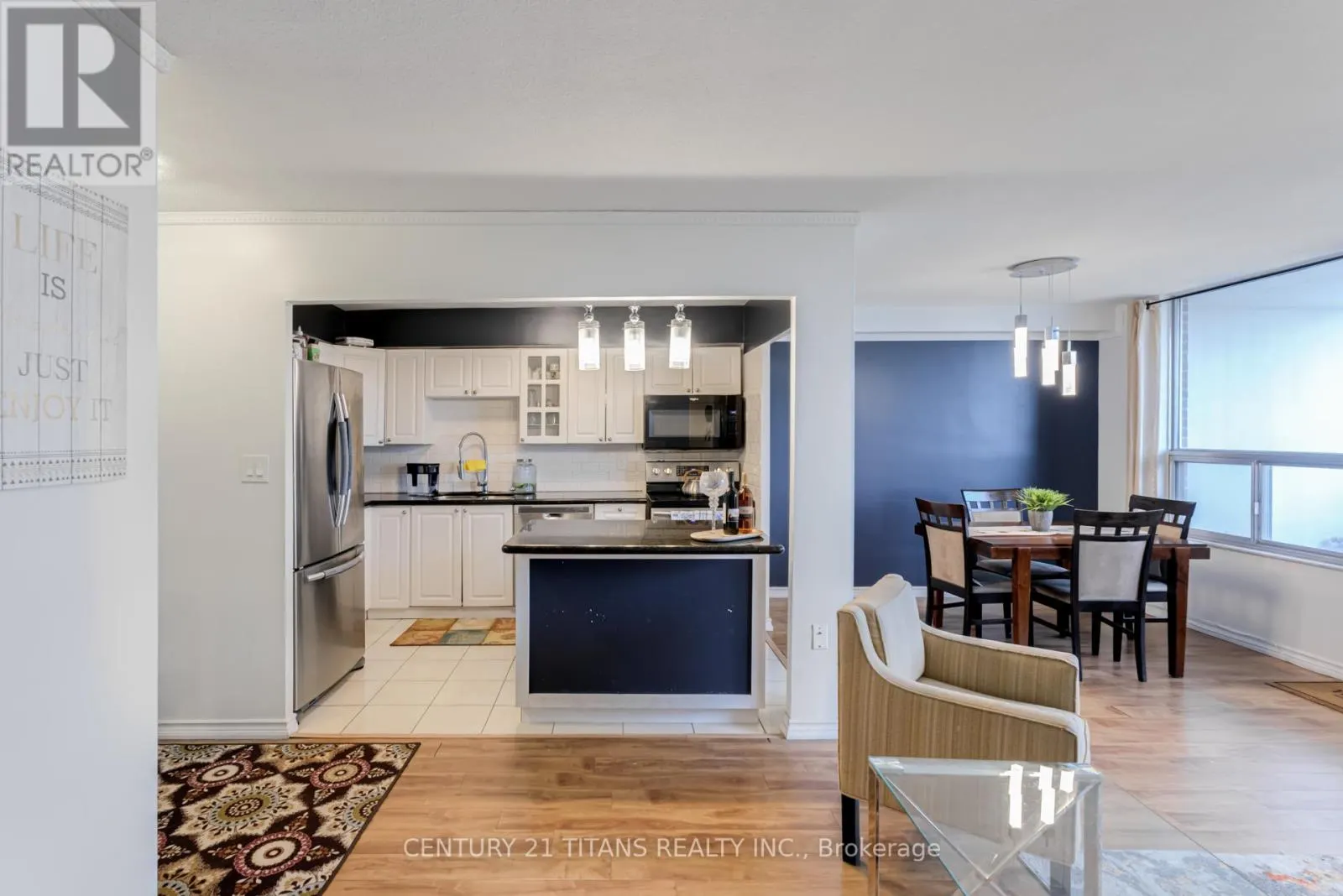 1510 - 5 SHADY GOLFWAY