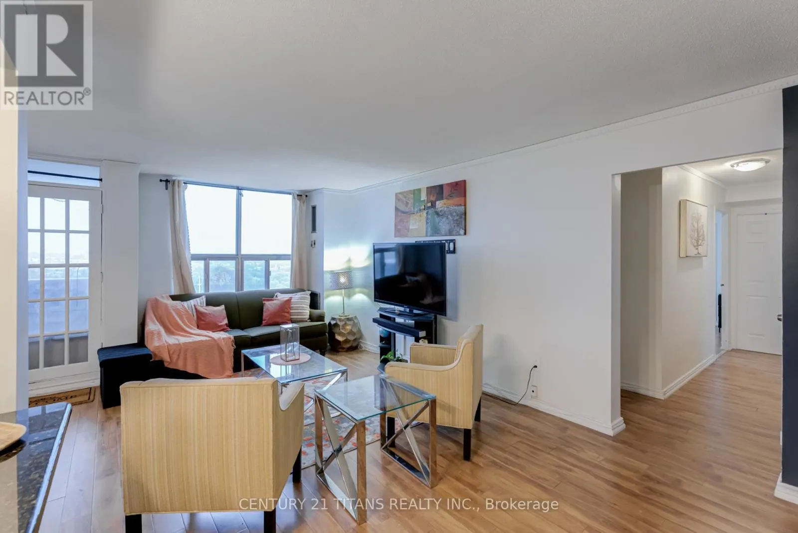 1510 - 5 SHADY GOLFWAY
