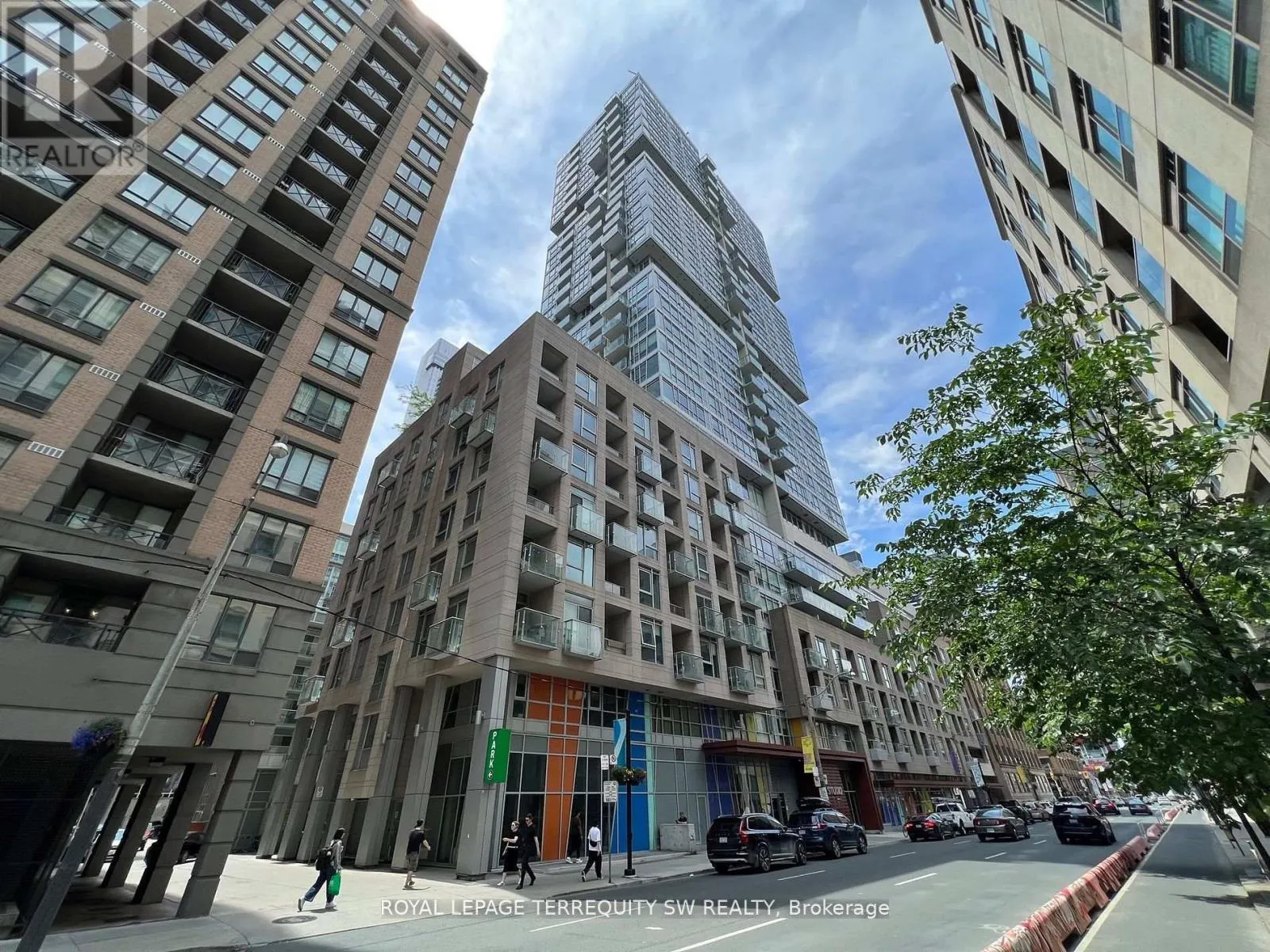 2202 - 199 RICHMOND STREET W