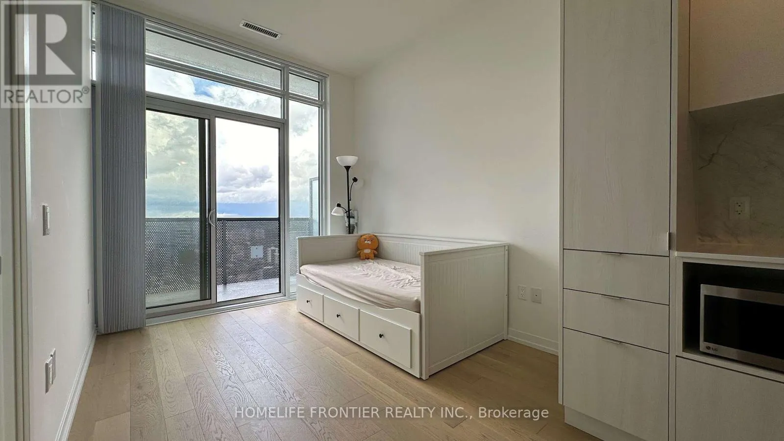 PH102 - 138 DOWNES STREET