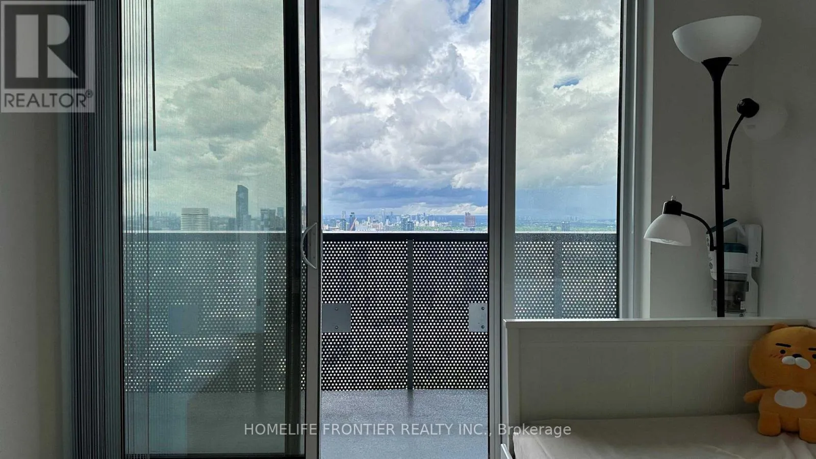 PH102 - 138 DOWNES STREET