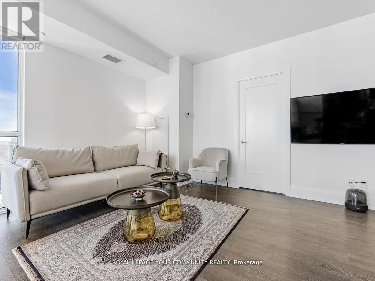 1402 - 101 ERSKINE AVENUE