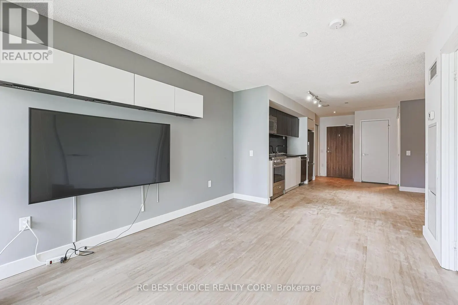616 - 75 QUEENS WHARF ROAD