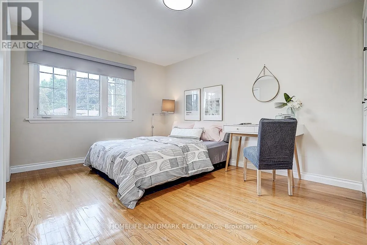 89 WHITEHORN CRESCENT