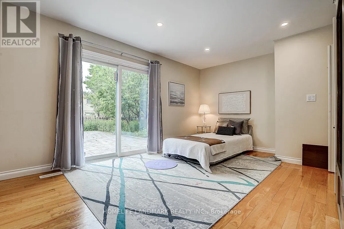 89 WHITEHORN CRESCENT
