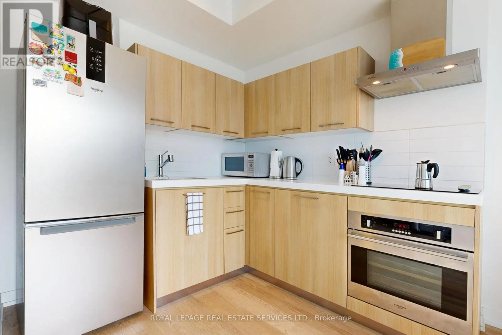 417 - 560 KING STREET W