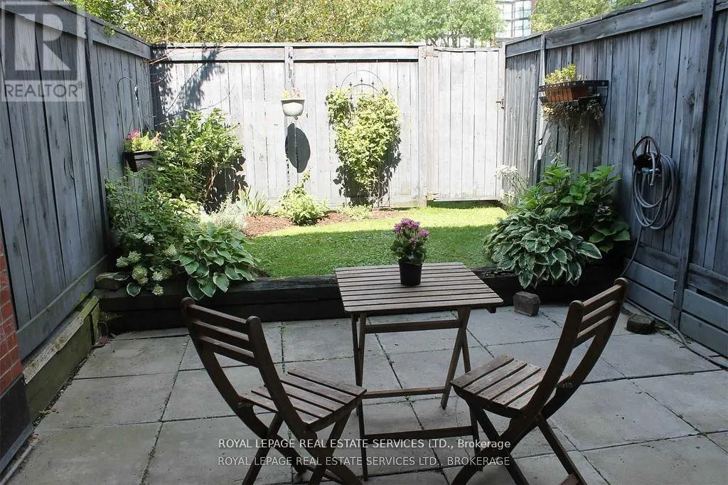 608A WELLINGTON STREET W