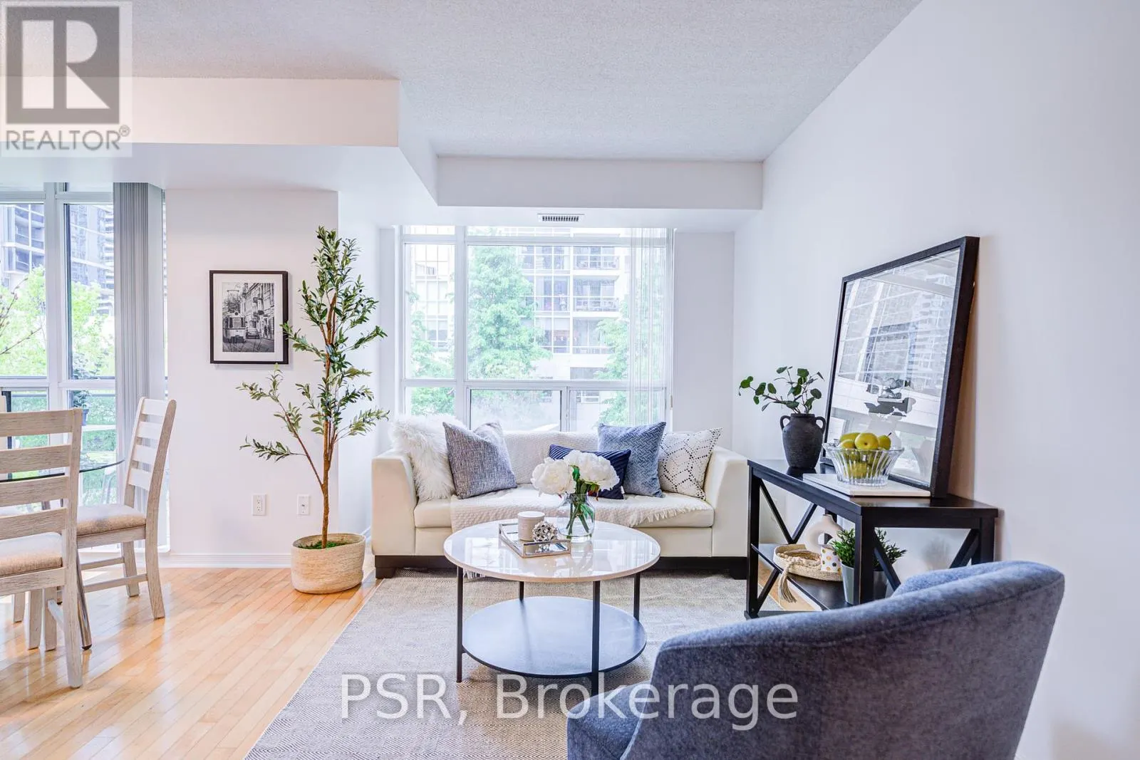 211 - 155 BEECROFT ROAD