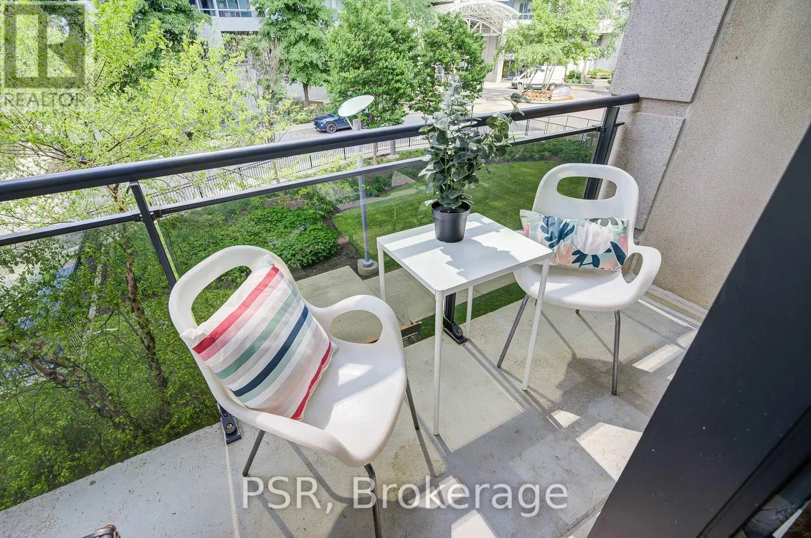 211 - 155 BEECROFT ROAD