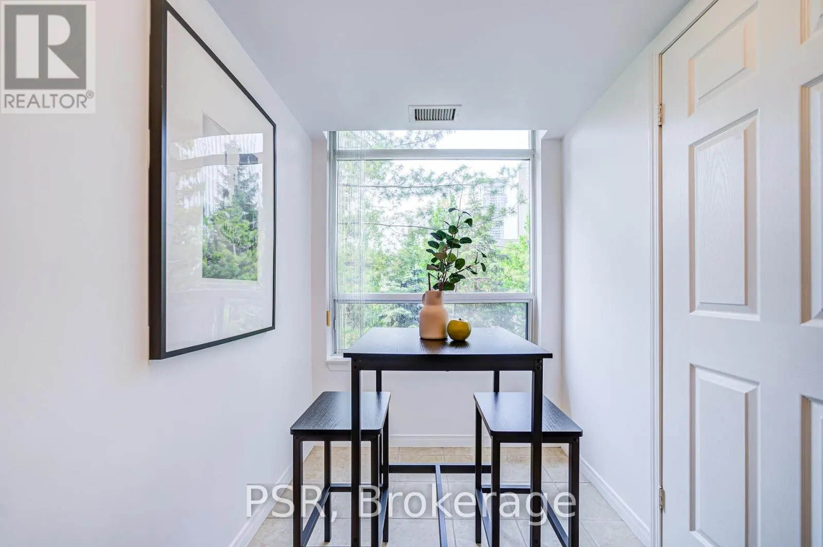 211 - 155 BEECROFT ROAD