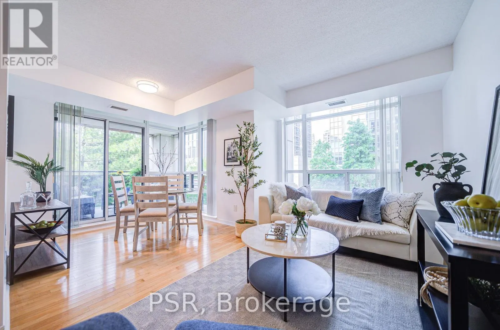 211 - 155 BEECROFT ROAD