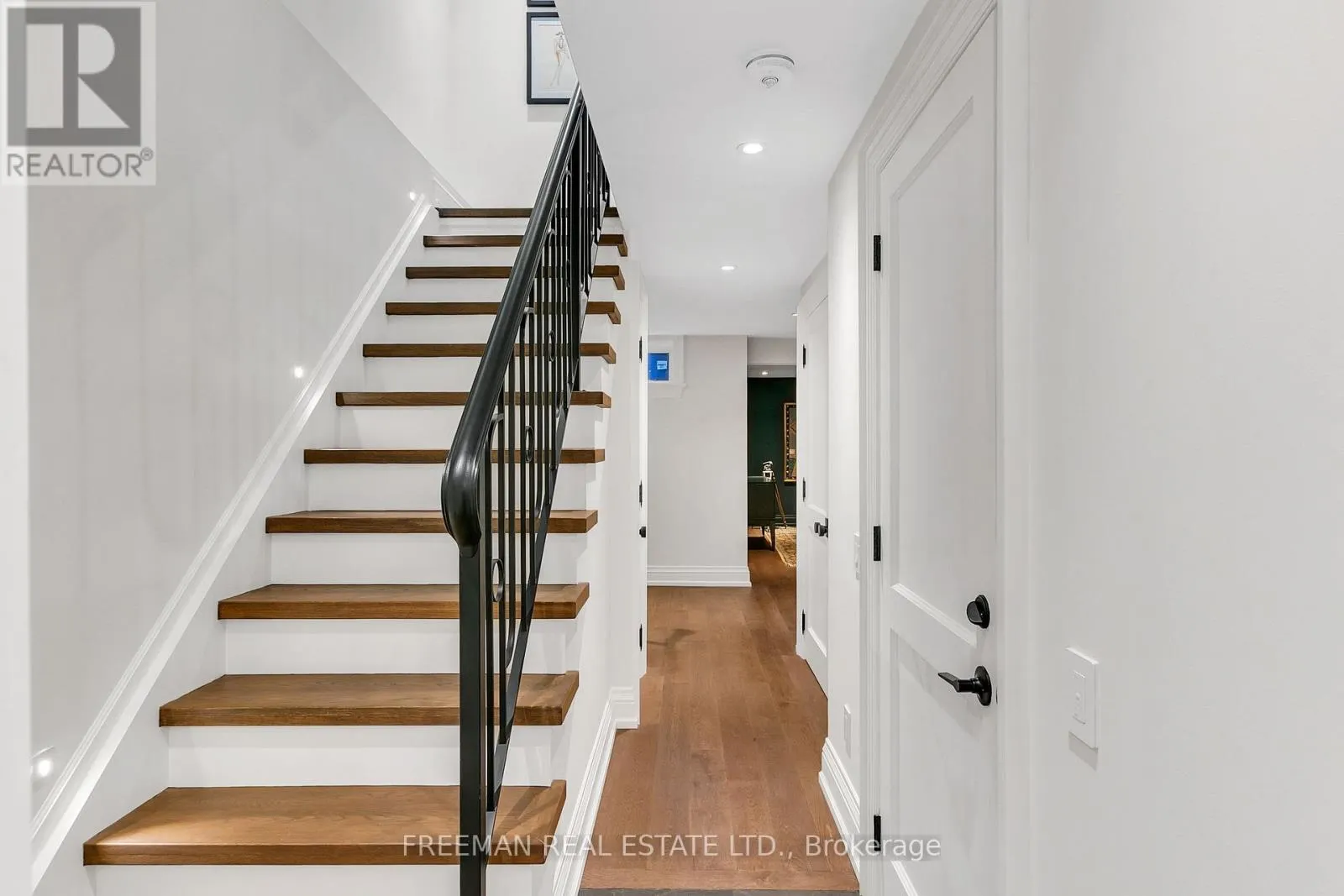 34 TRANBY AVENUE