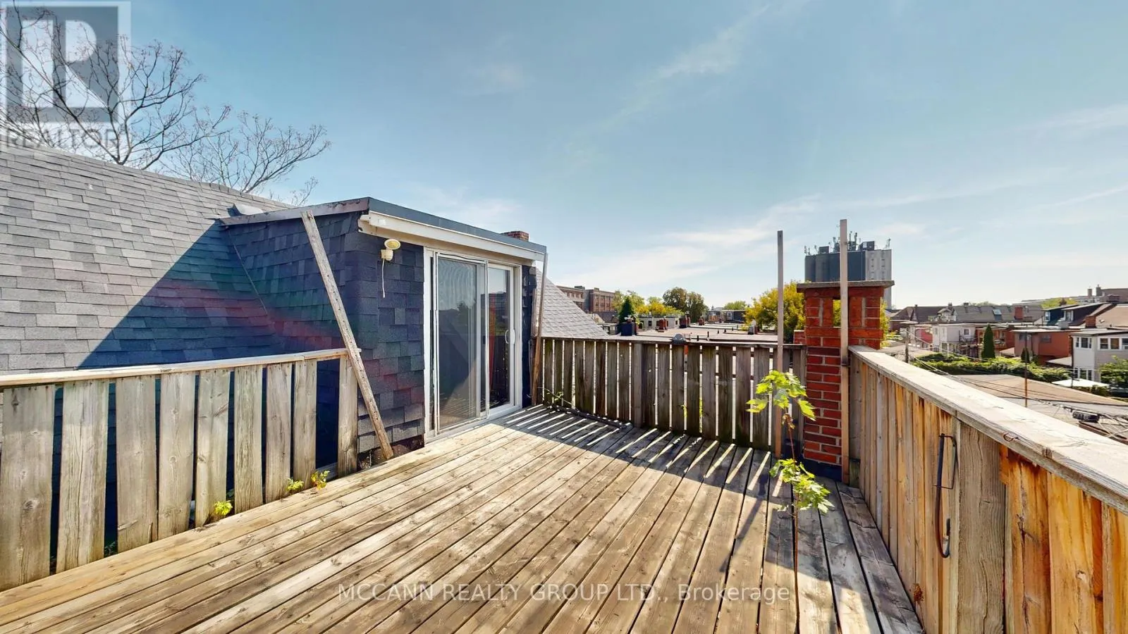 UPPER - 32 MACKLEM AVENUE