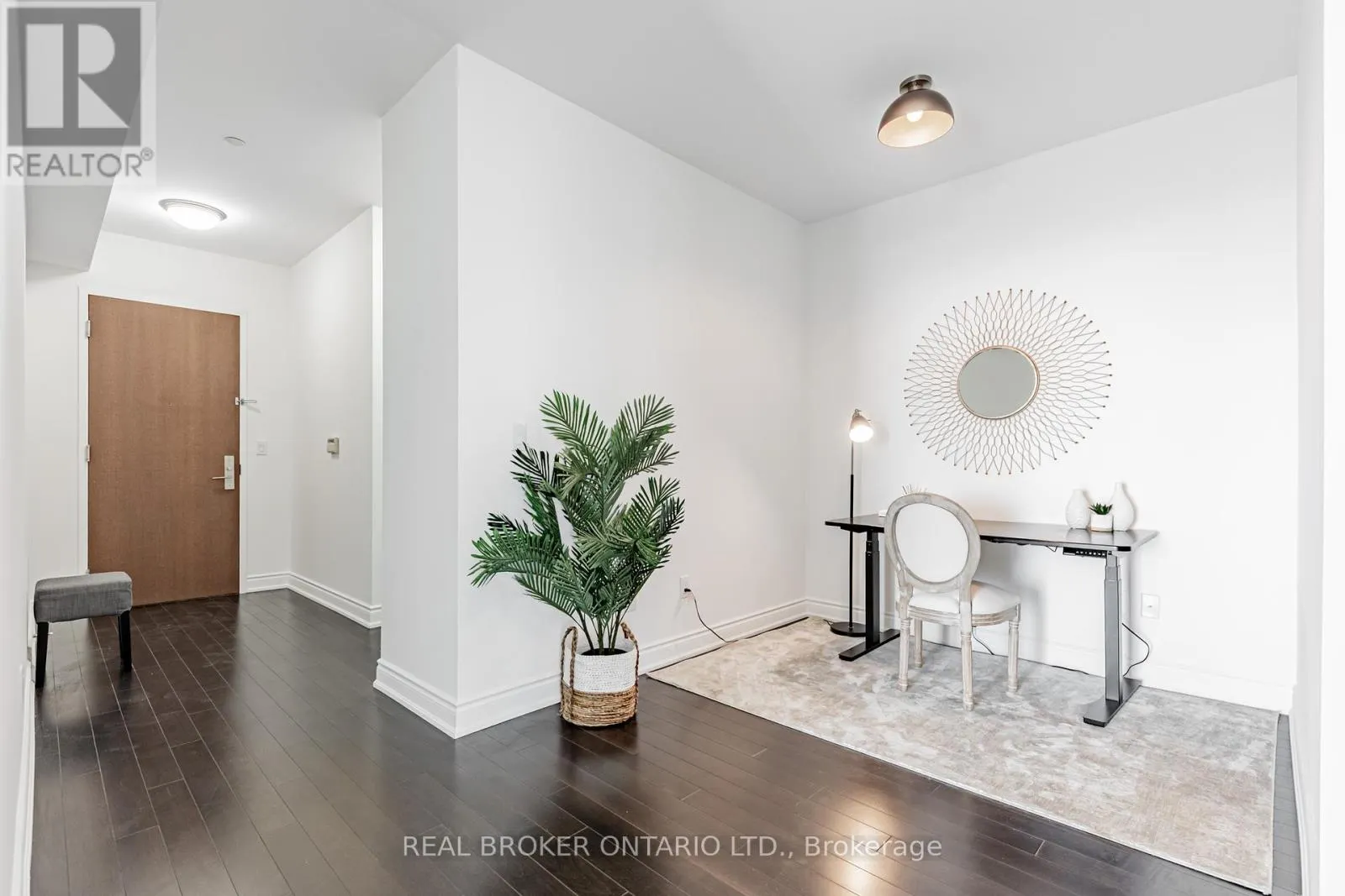 7510 - 388 YONGE STREET