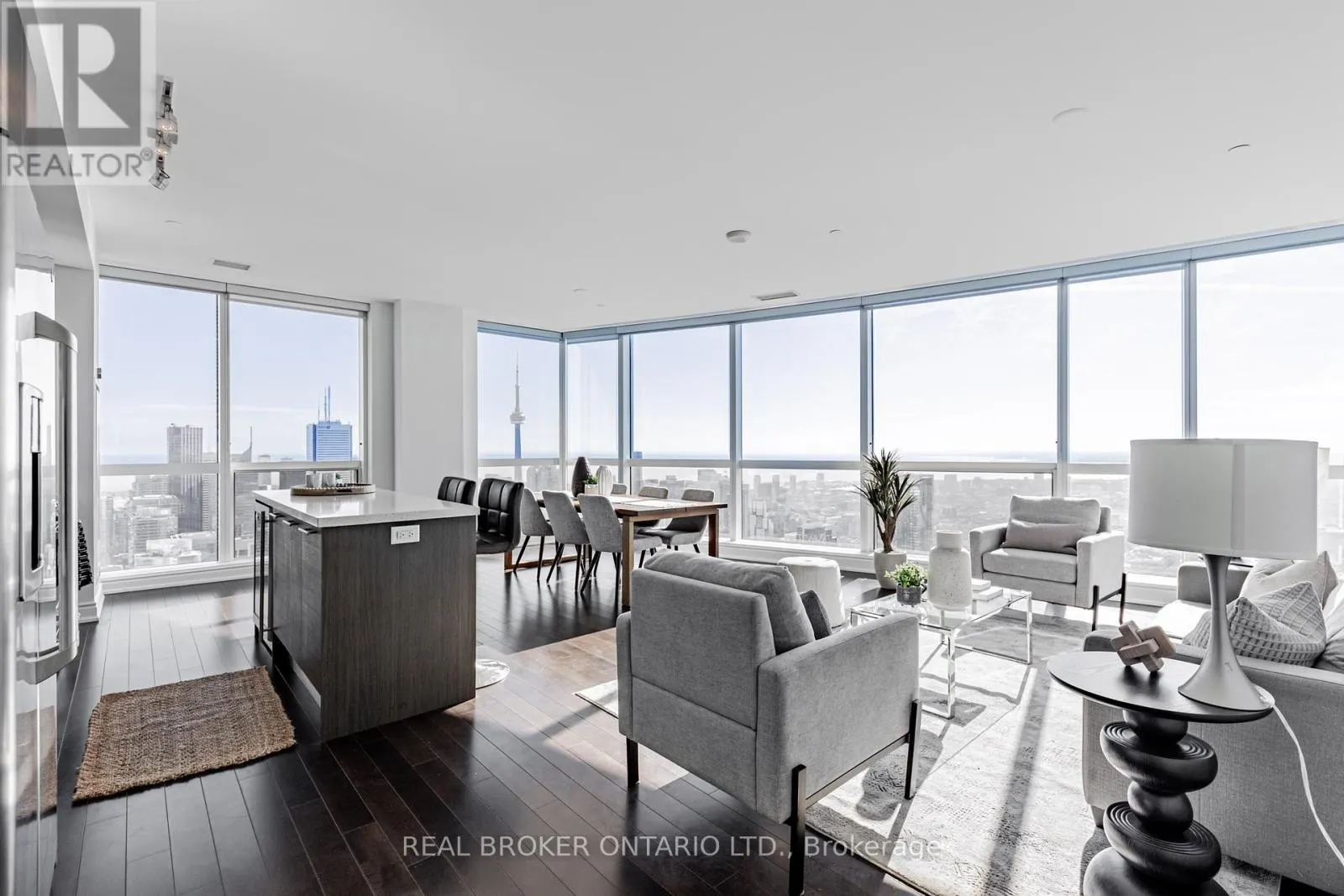 7510 - 388 YONGE STREET