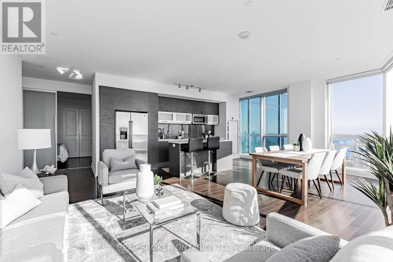 7510 - 388 YONGE STREET