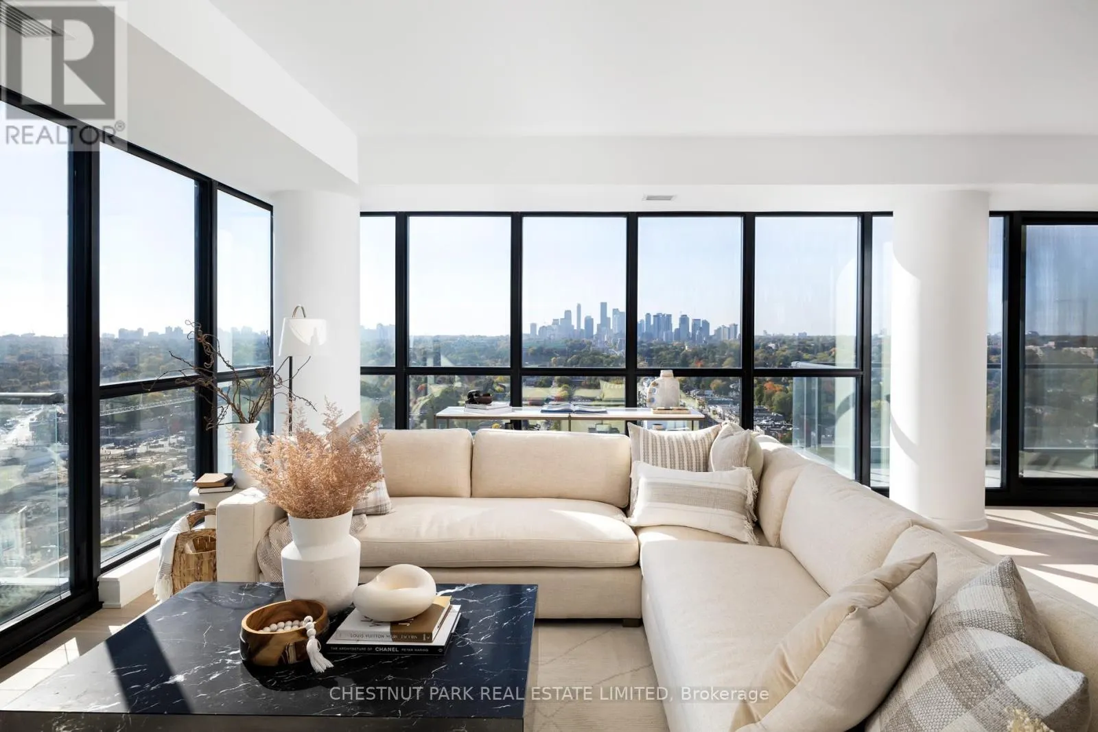 1702 - 33 FREDERICK TODD WAY