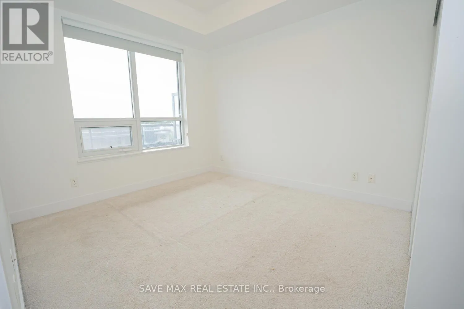 220 - 7 KENASTON GARDENS E