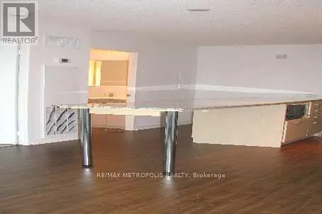 308 - 15 SINGER COURT