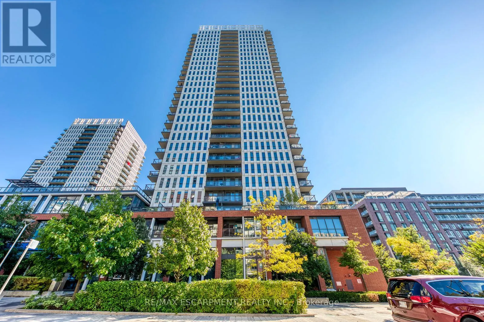 1304 - 55 REGENT PARK BOULEVARD