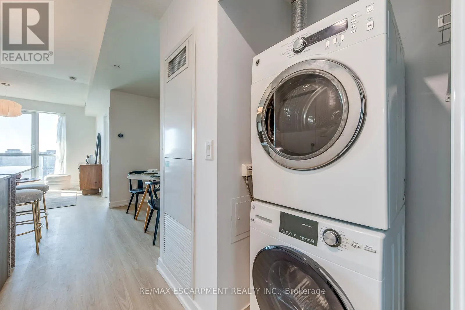 1304 - 55 REGENT PARK BOULEVARD