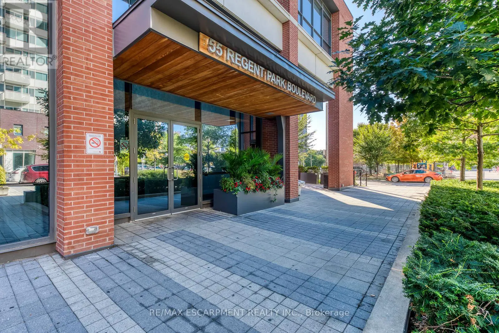 1304 - 55 REGENT PARK BOULEVARD