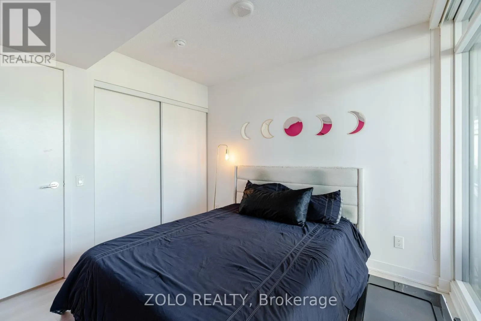 2111 - 70 QUEENS WHARF ROAD