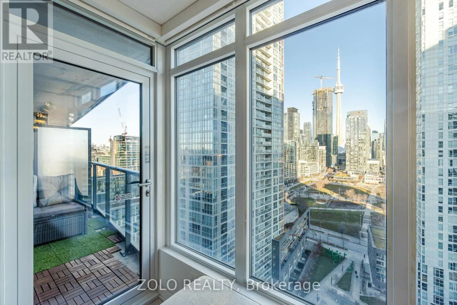 2111 - 70 QUEENS WHARF ROAD