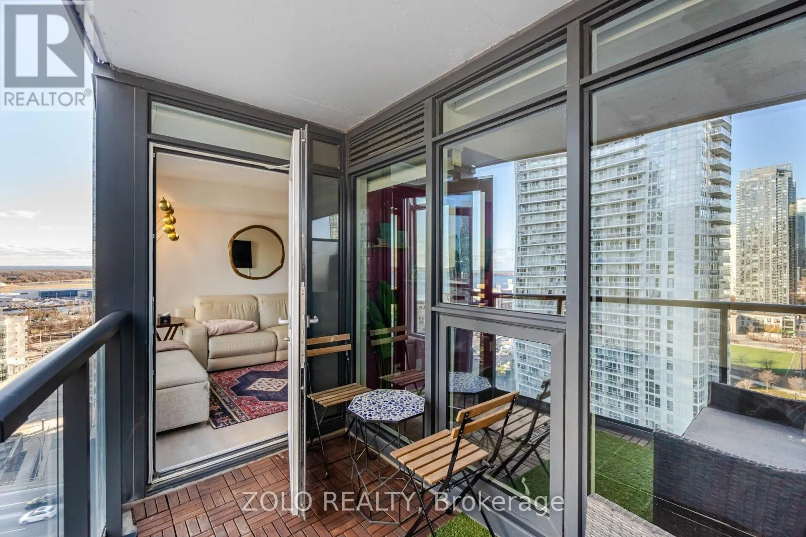 2111 - 70 QUEENS WHARF ROAD