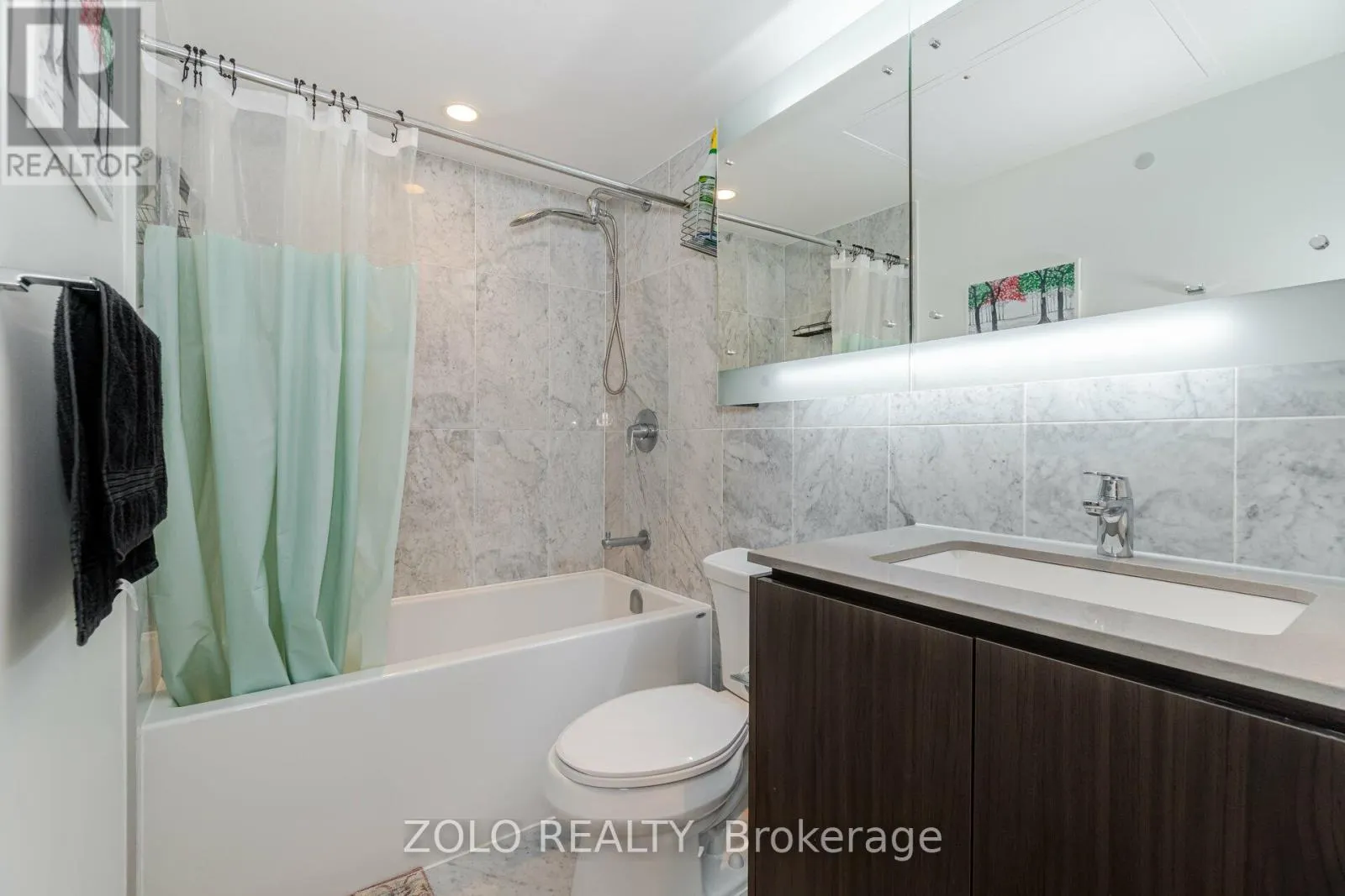 2111 - 70 QUEENS WHARF ROAD