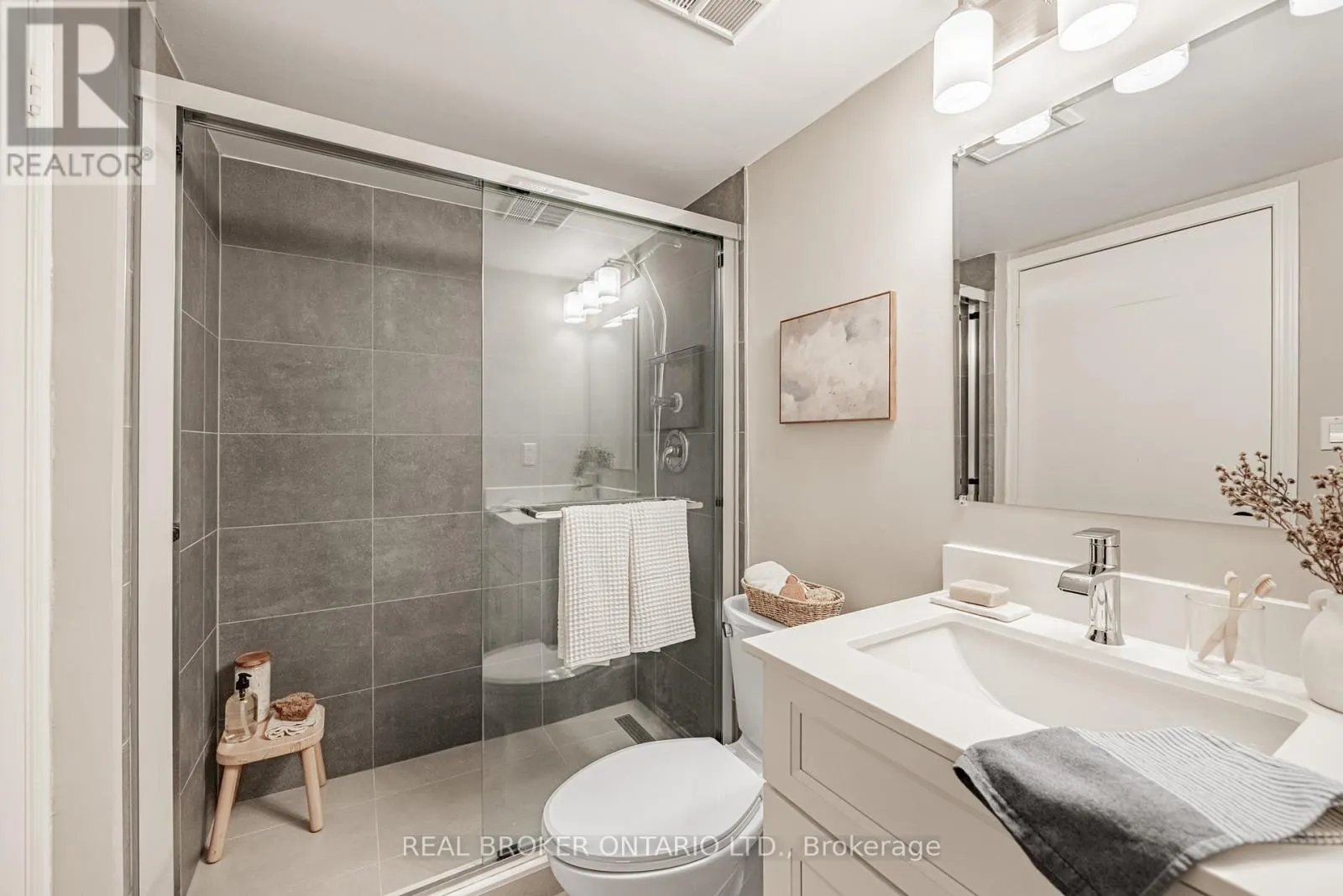 612 - 1029 KING STREET W