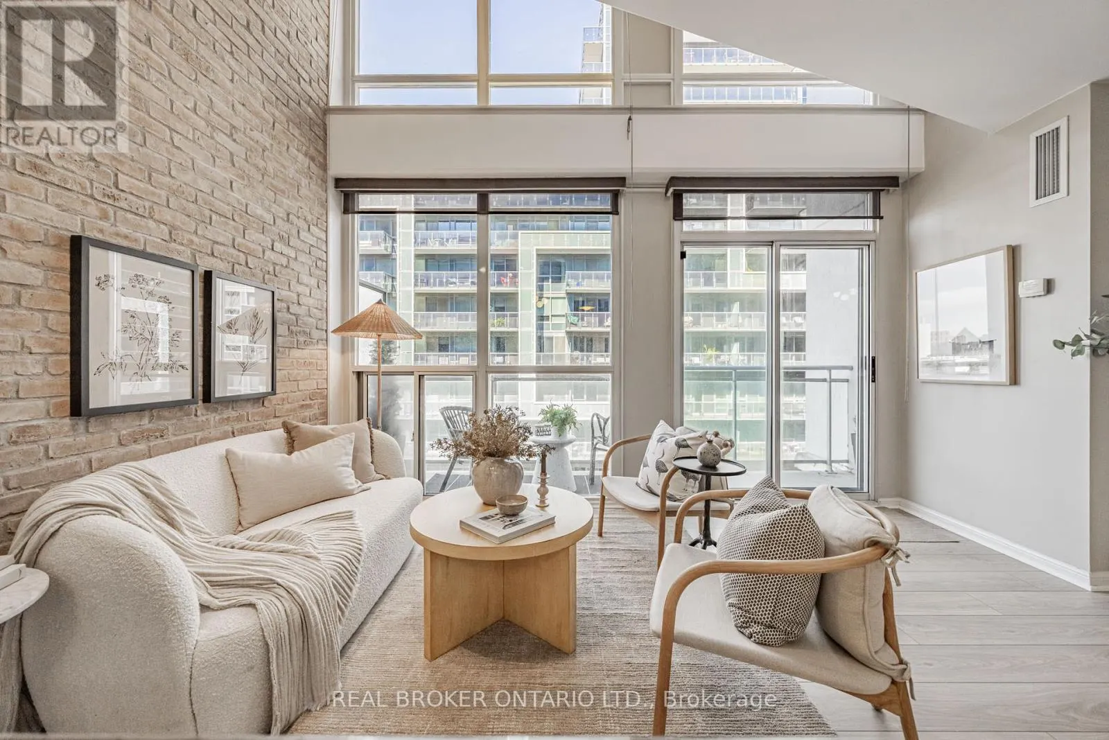 612 - 1029 KING STREET W