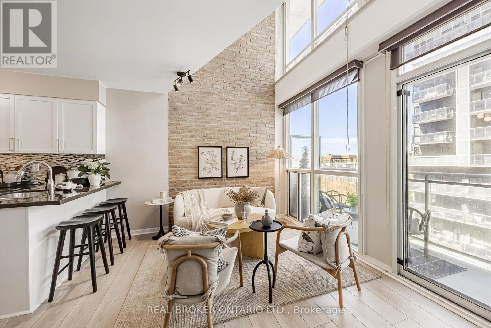 612 - 1029 KING STREET W