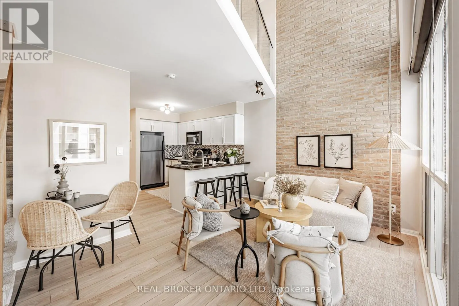 612 - 1029 KING STREET W