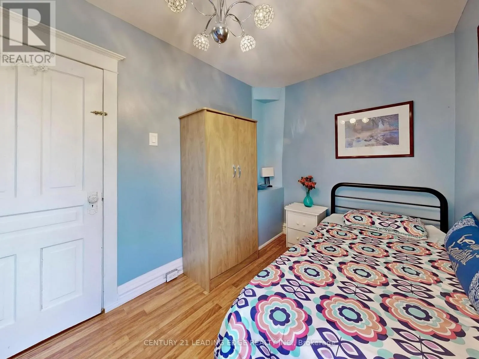 286 GLENHOLME AVENUE