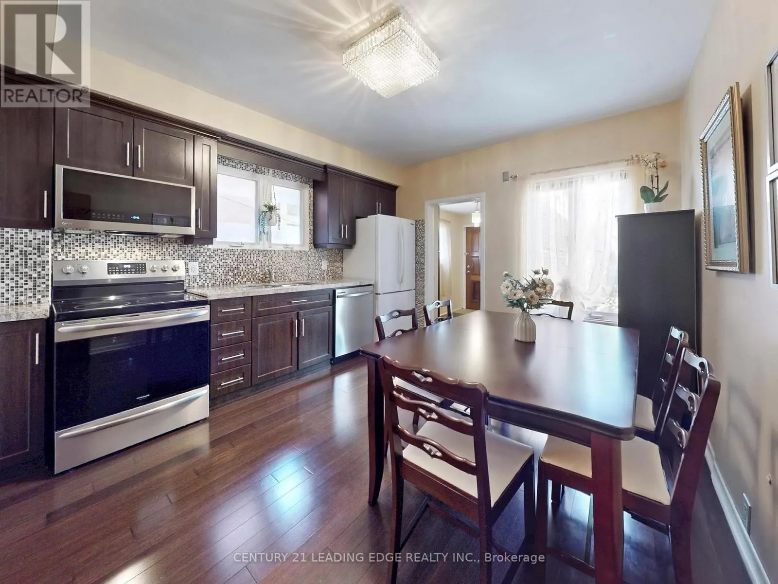 286 GLENHOLME AVENUE