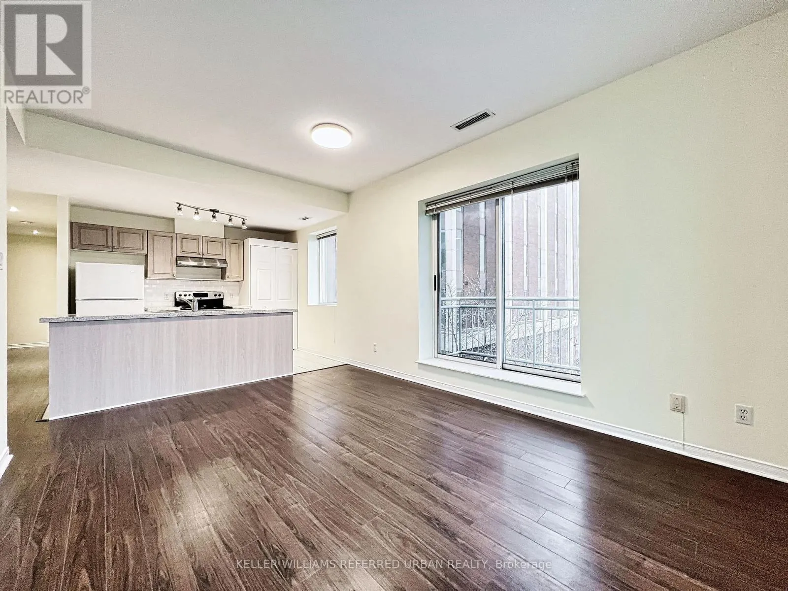406 - 600 EGLINTON AVENUE E
