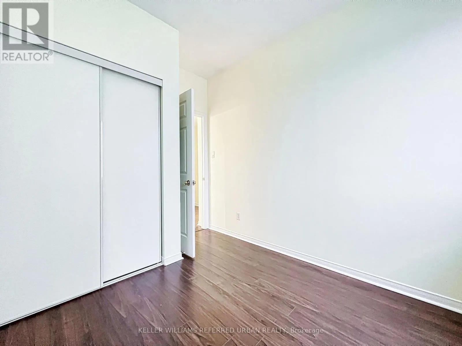 406 - 600 EGLINTON AVENUE E