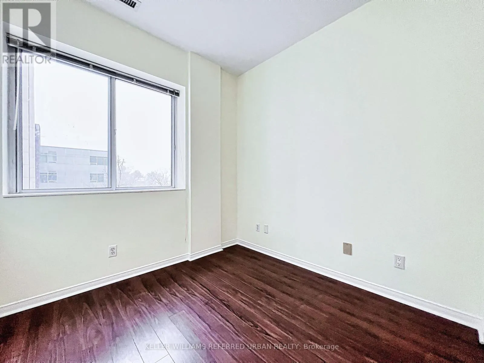 406 - 600 EGLINTON AVENUE E