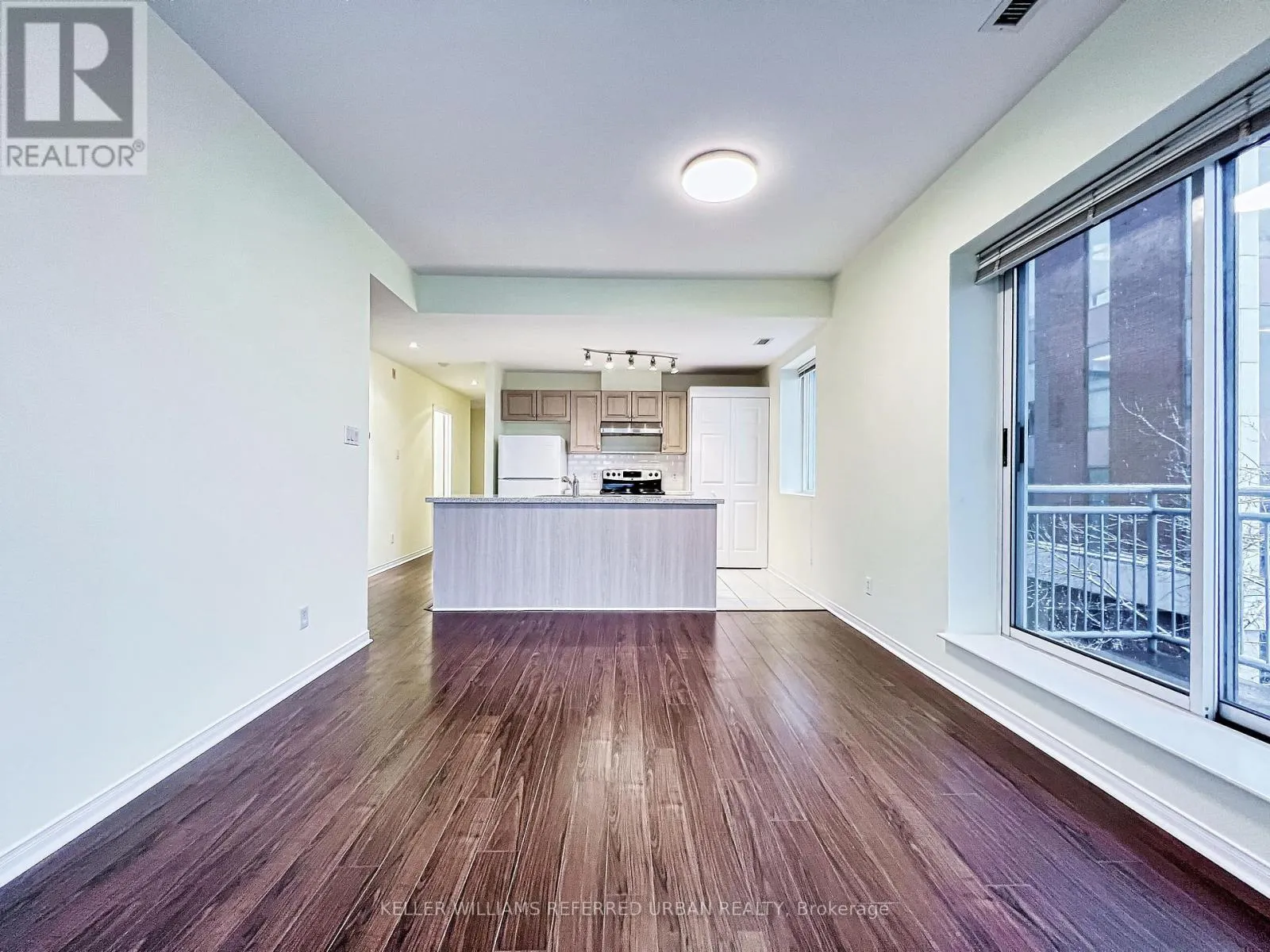 406 - 600 EGLINTON AVENUE E
