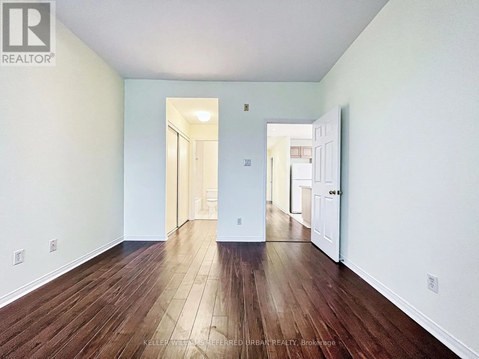 406 - 600 EGLINTON AVENUE E