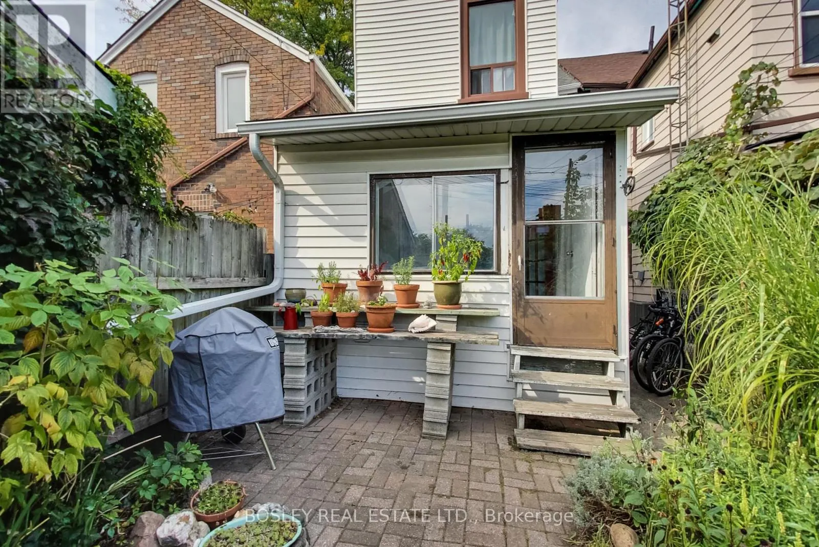 127 LINDSEY AVENUE