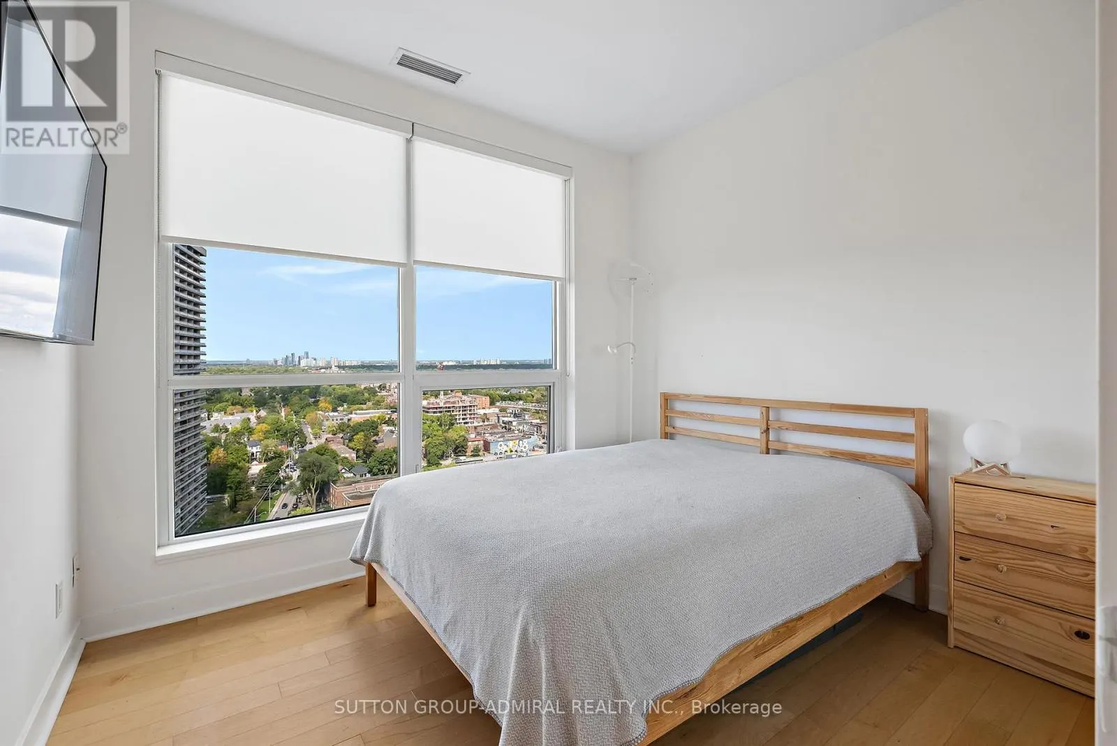 PH02 - 58 ORCHARD VIEW BLVD., TORONTO BOULEVARD