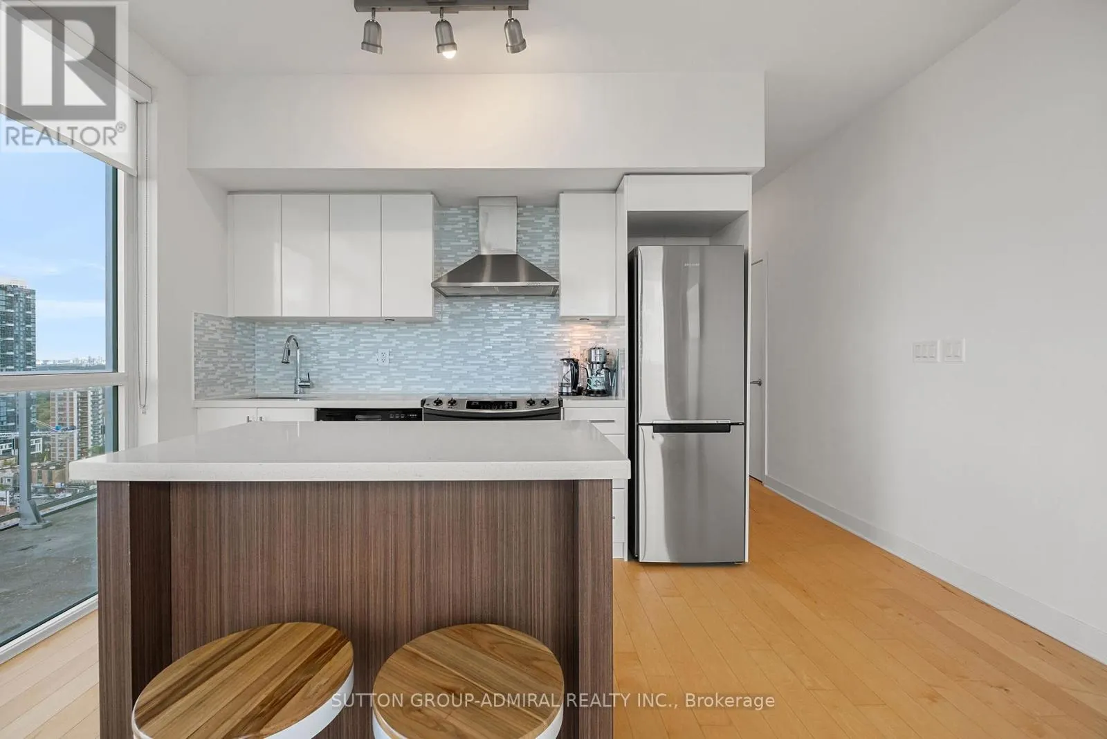 PH02 - 58 ORCHARD VIEW BLVD., TORONTO BOULEVARD
