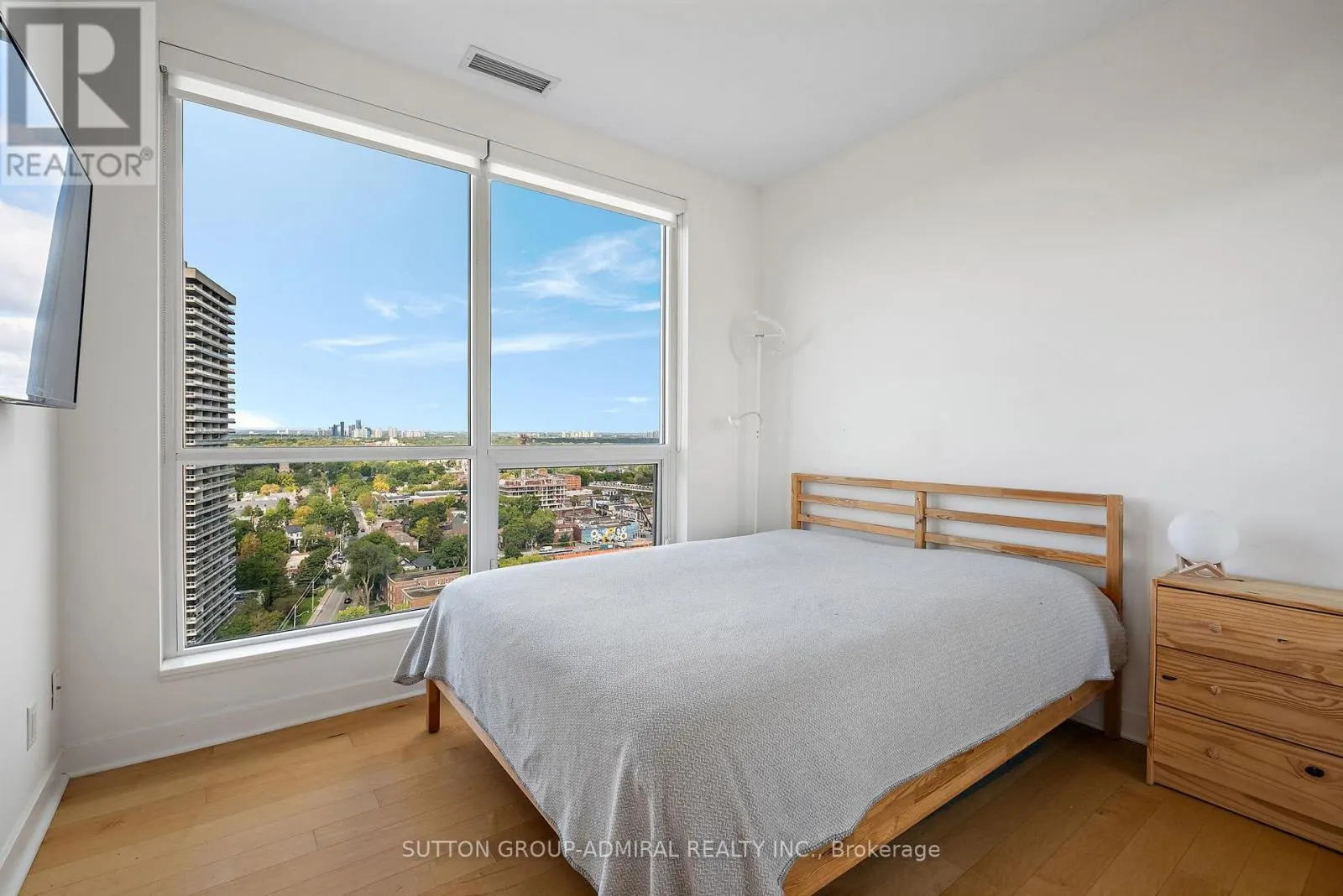 PH02 - 58 ORCHARD VIEW BLVD., TORONTO BOULEVARD