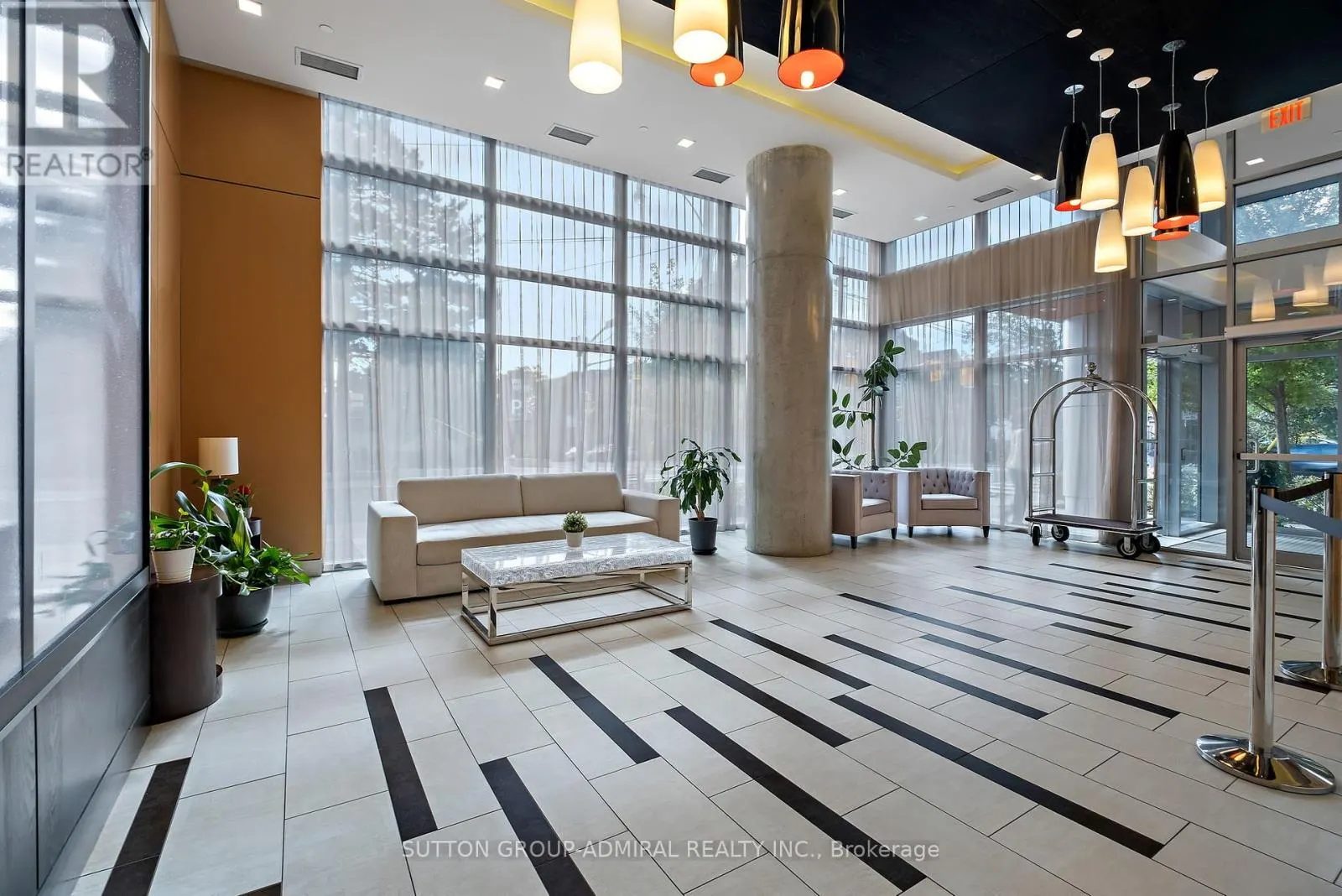PH02 - 58 ORCHARD VIEW BLVD., TORONTO BOULEVARD